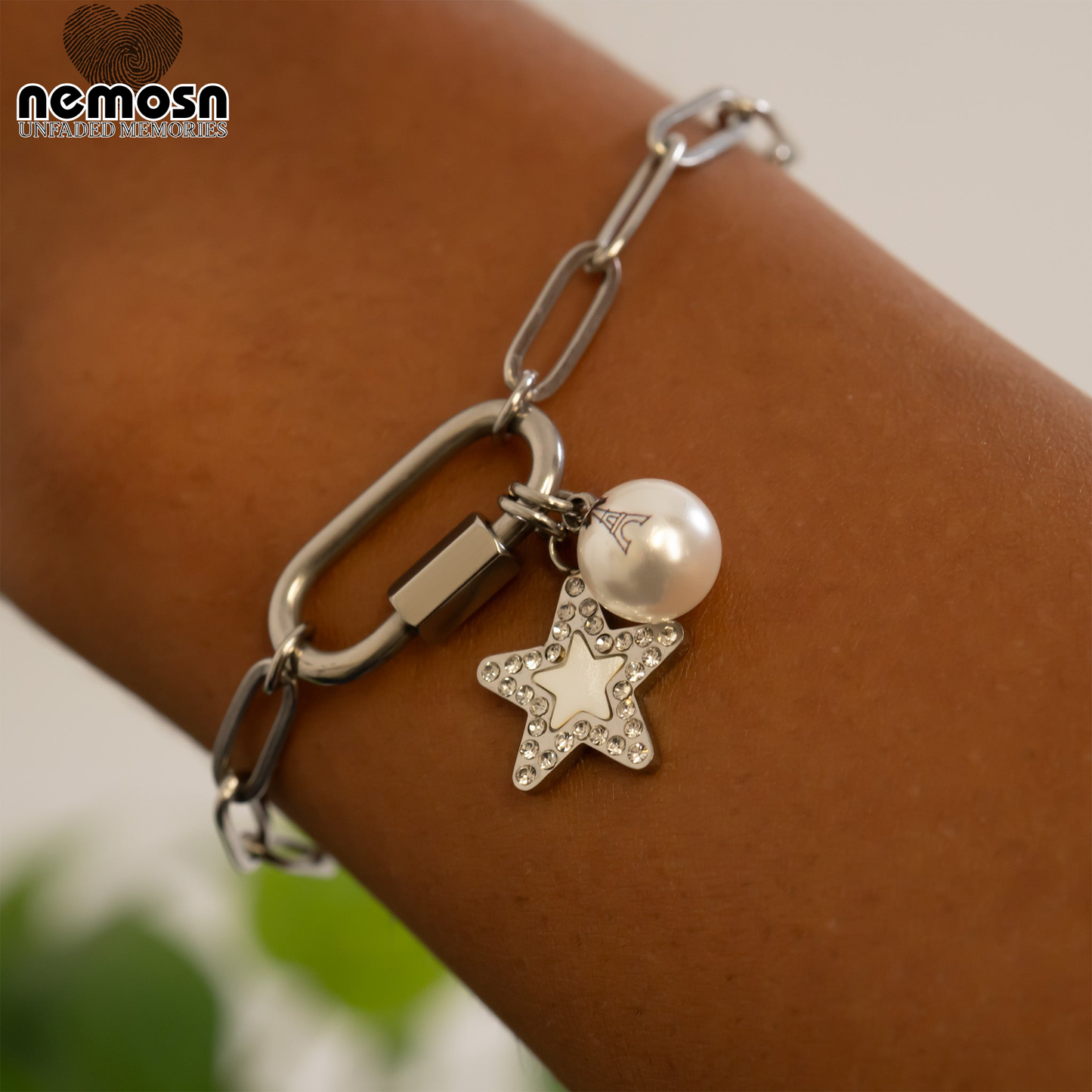 StarLuxe™ – Crystal Star Pendant in Gold & Silver | Sparkling Celestial Charm Necklace by Nemosn