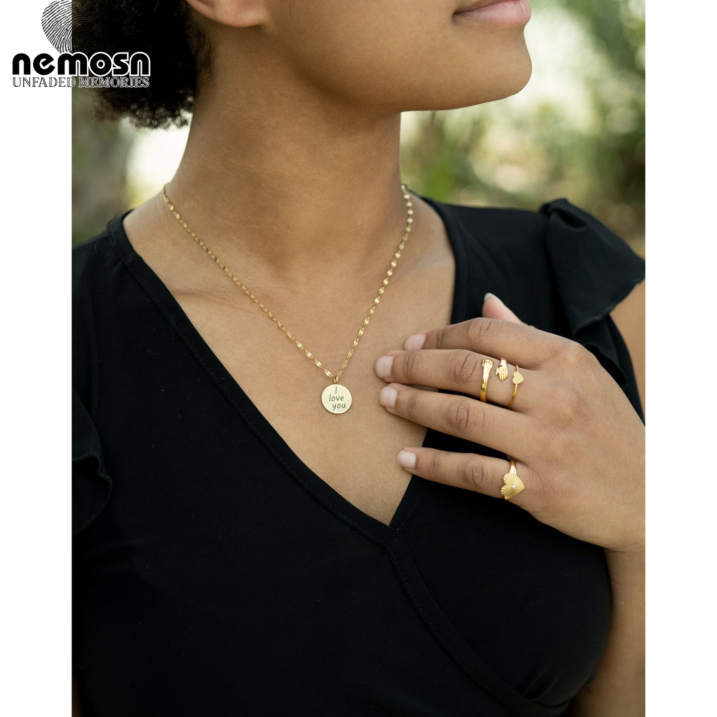 HeartLume™ — Radiant Heart Ring with Central Sparkle in Gold & Silver