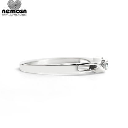 GlintLuxe™ — Elegant Twist Solitaire Ring with Polished Finish