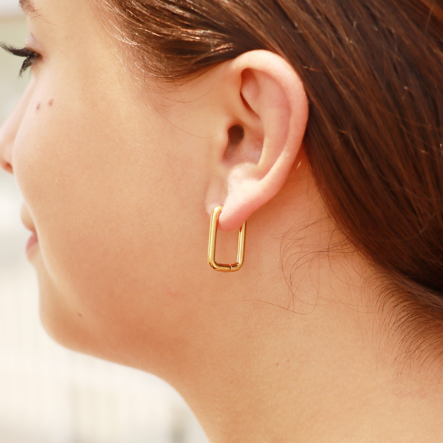 FormaLoop™ Rounded Rectangle Huggie Earrings – 18K Gold PVD Stainless Steel, Waterproof, Tarnish-Resistant, Hypoallergenic