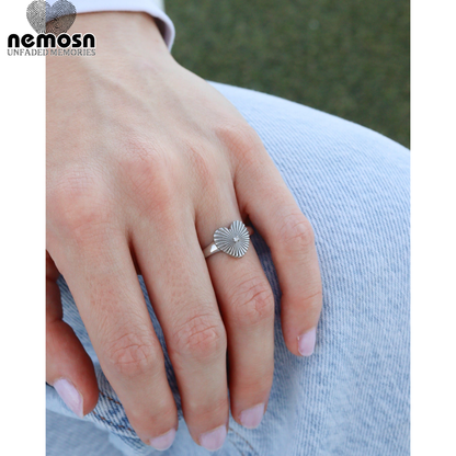 HeartLume™ — Radiant Heart Ring with Central Sparkle in Gold & Silver