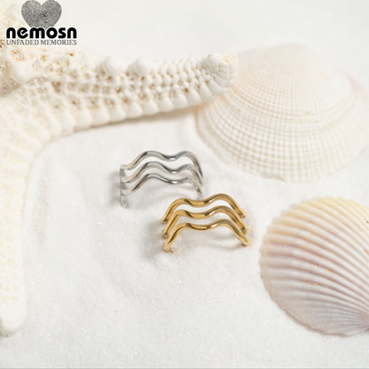 WaveLynx™ — Triple Wave Band Ring in Polished Gold & Silver