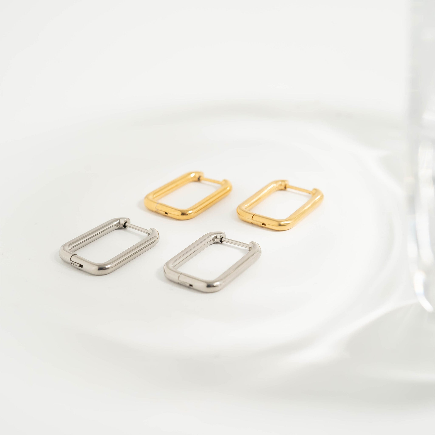 FormaLoop™ Rounded Rectangle Huggie Earrings – 18K Gold PVD Stainless Steel, Waterproof, Tarnish-Resistant, Hypoallergenic