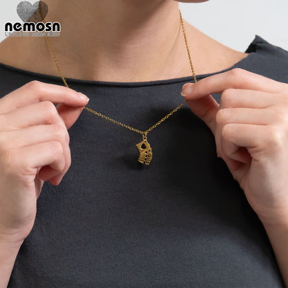 RoyalFlush™ – Lucky Poker Card Charm Pendant in Gold & Silver