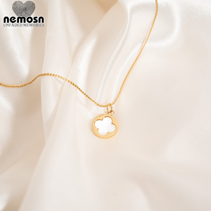 LunaClover™ – Mother of Pearl Clover Pendant in Gold & Silver | Elegant Stainless Steel Charm by Nemosn