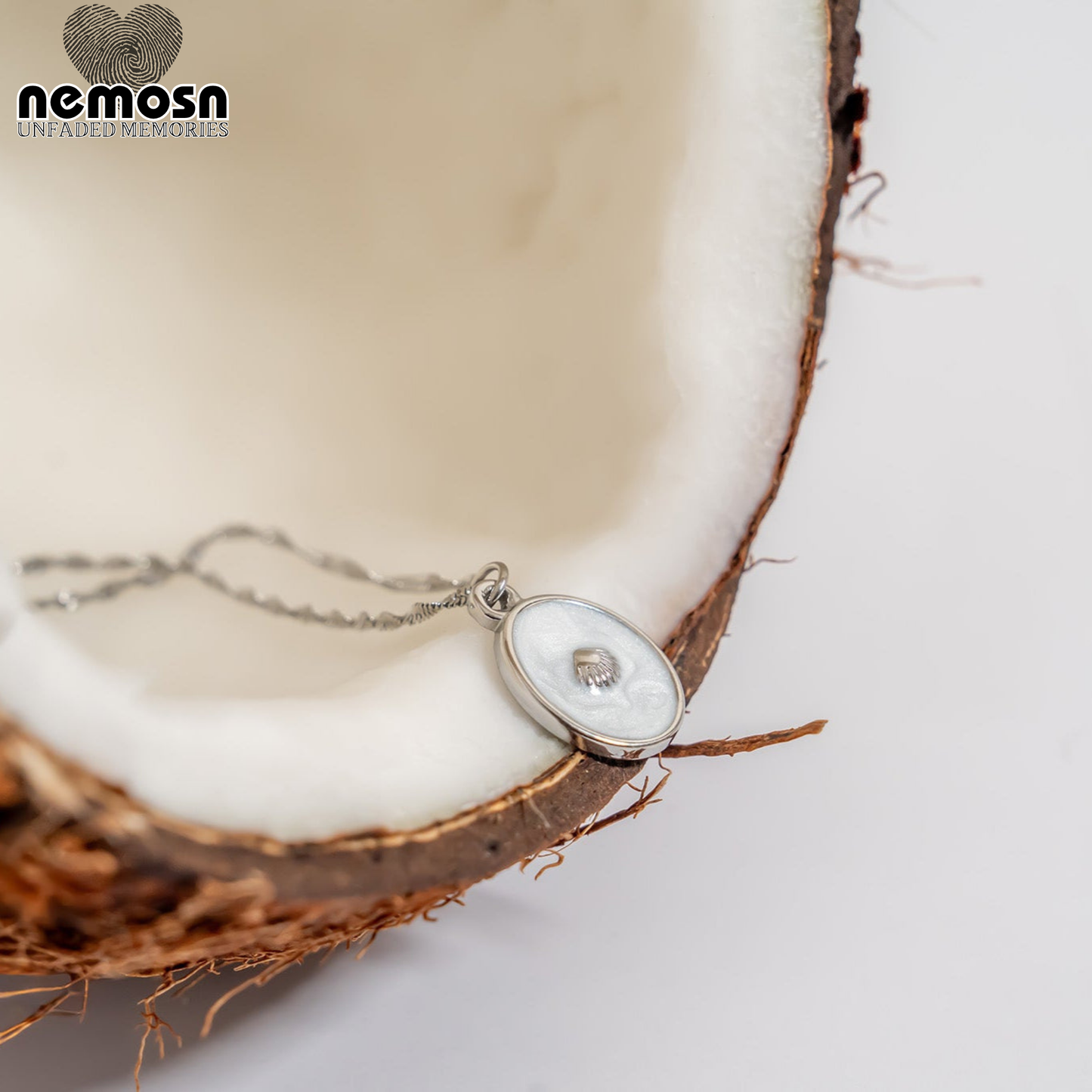 ShellGlow™ – Mother of Pearl Sea Shell Charm Pendant in Gold & Silver